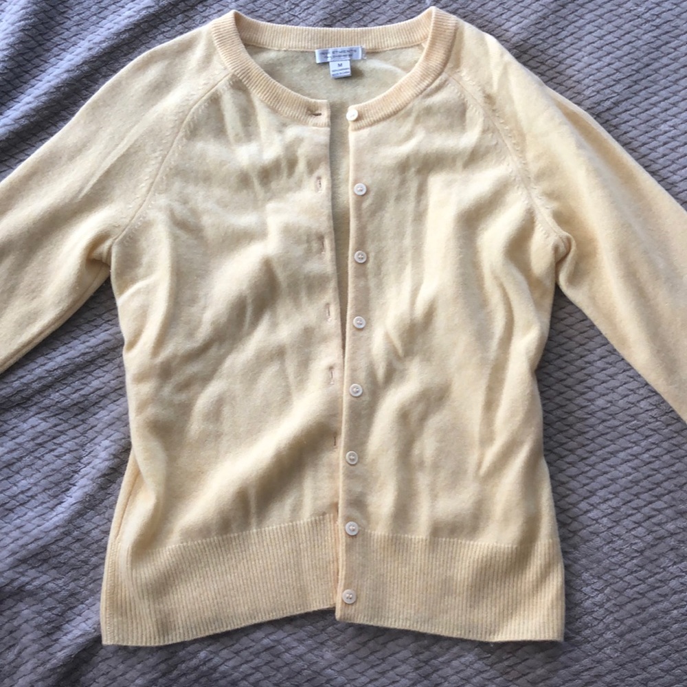 Never worn 100% cashmere sweater!